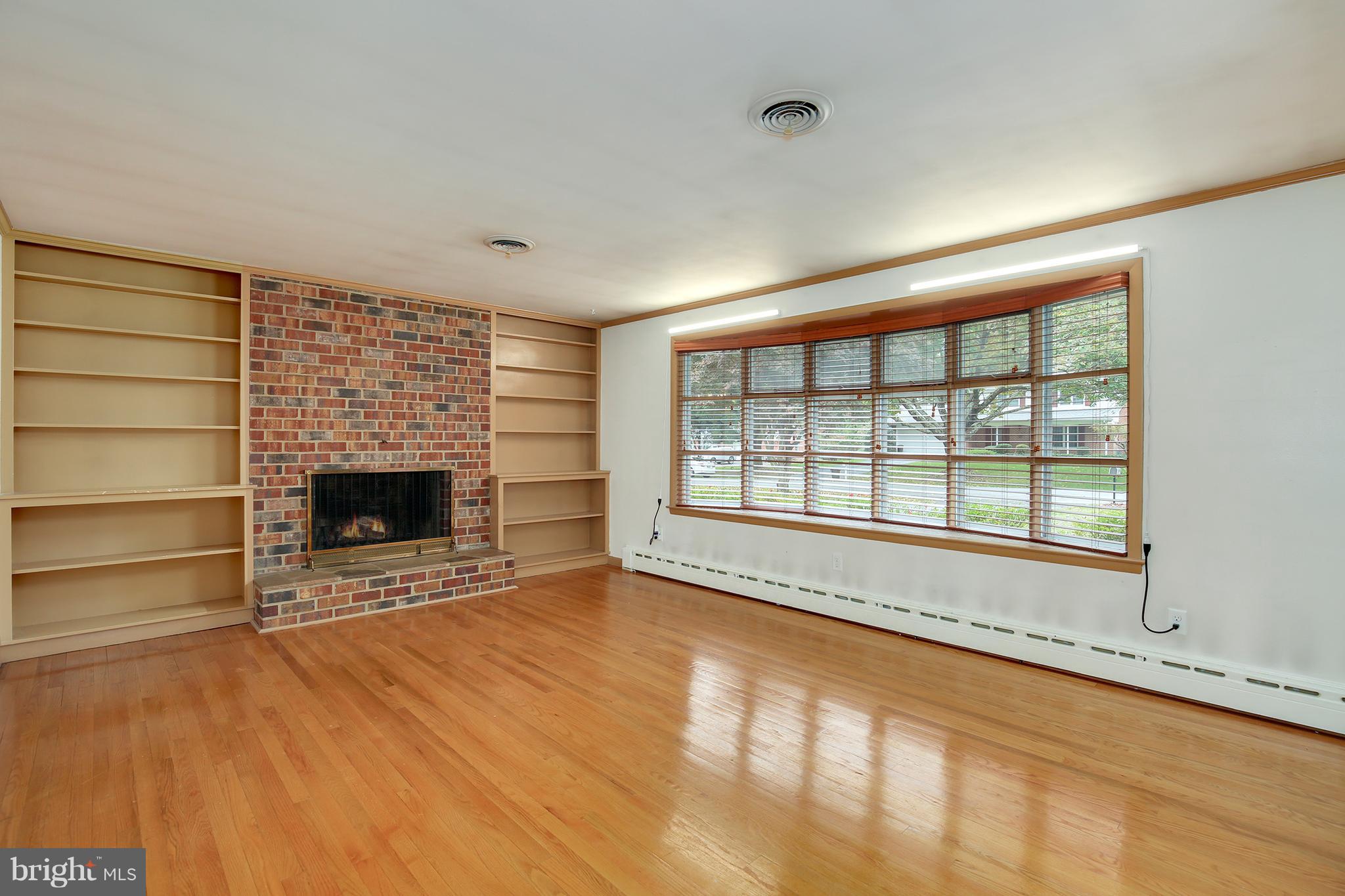 WILTON ACRES - Residential