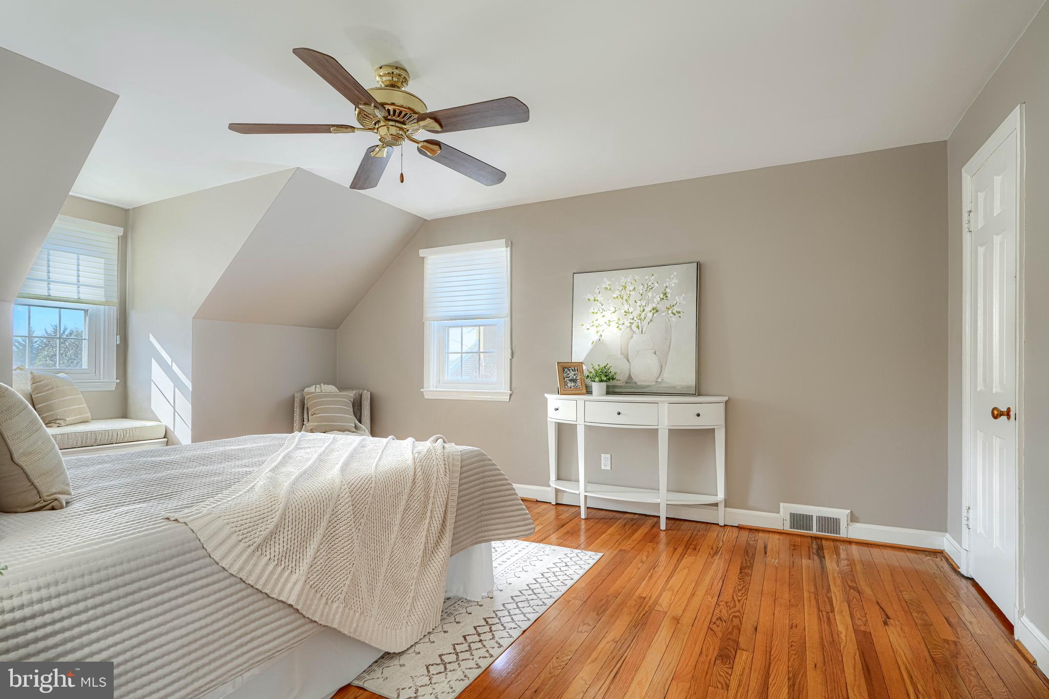 RUXTON - Residential