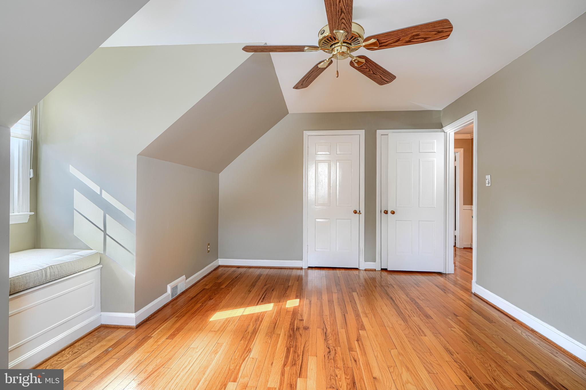 RUXTON - Residential