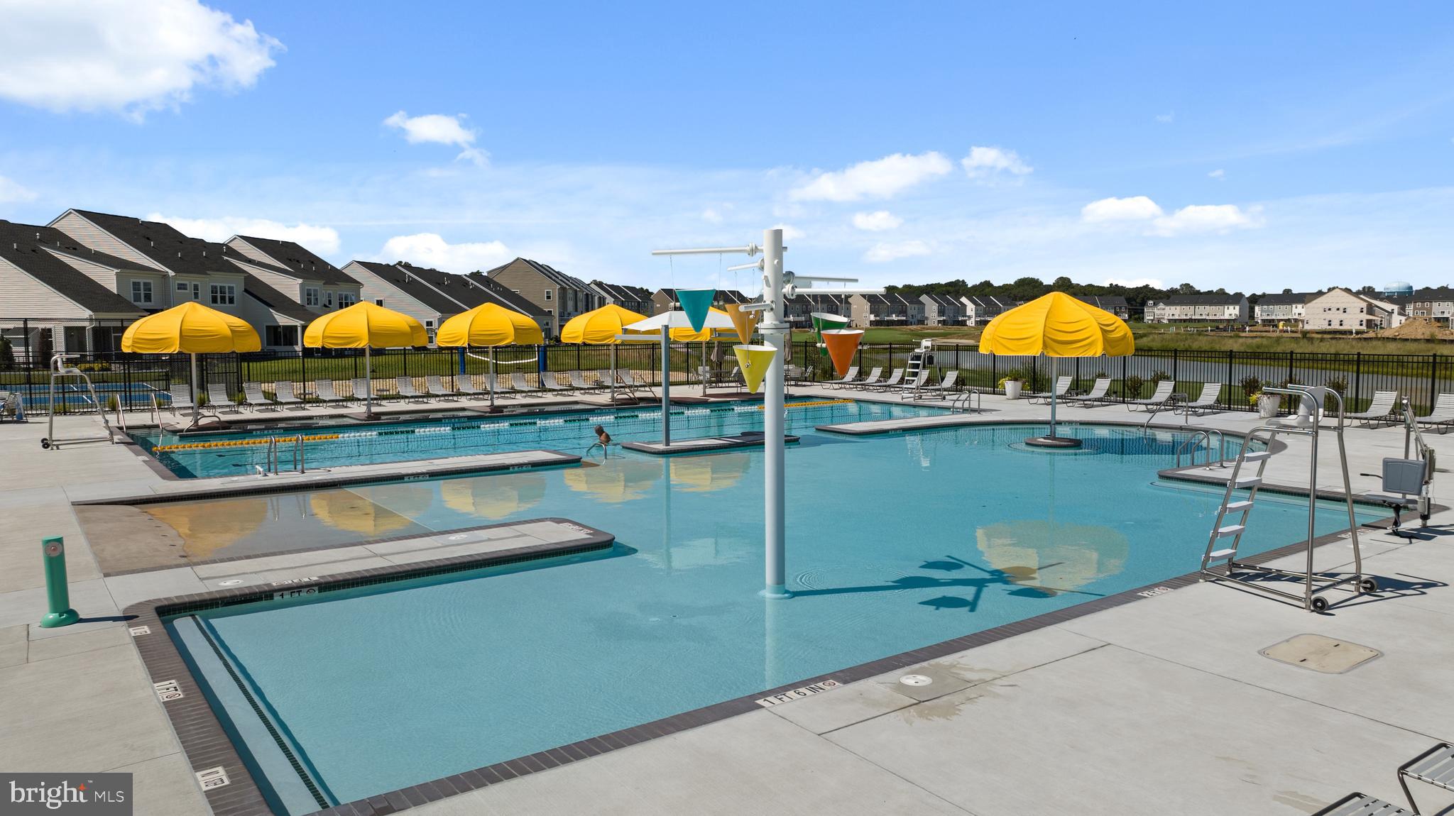 PLANTATION LAKES - Residential