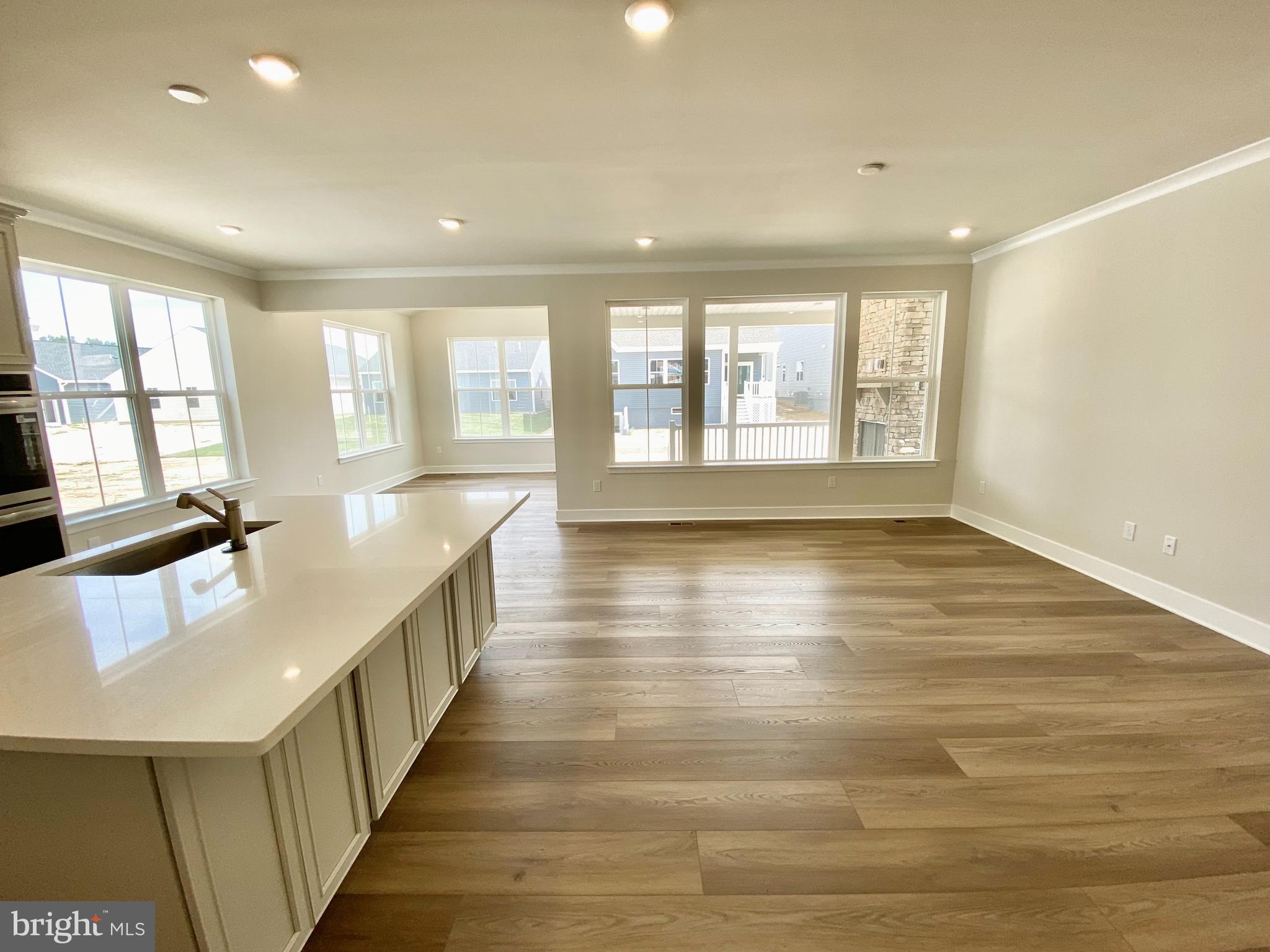 PLANTATION LAKES - Residential