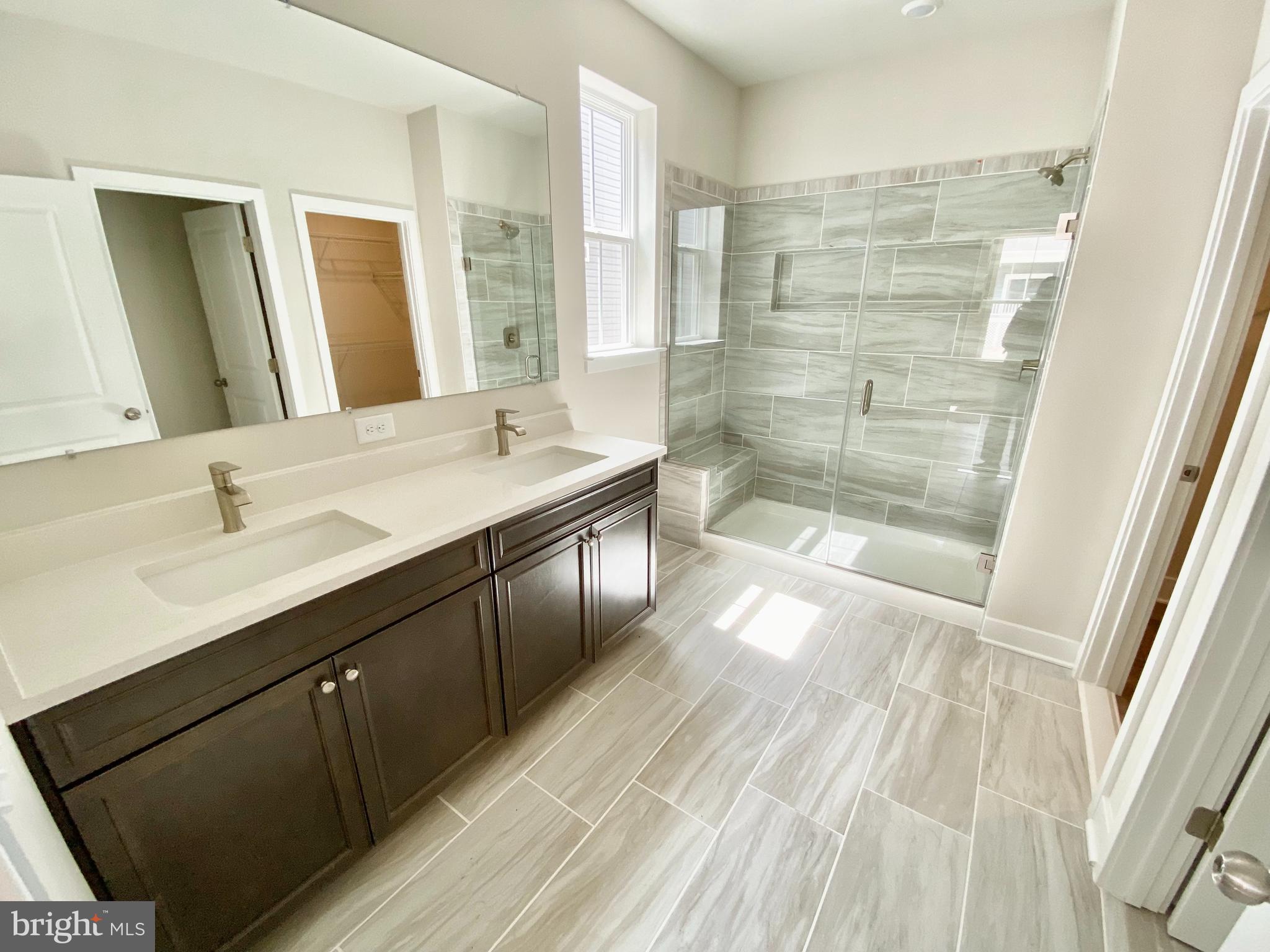 PLANTATION LAKES - Residential