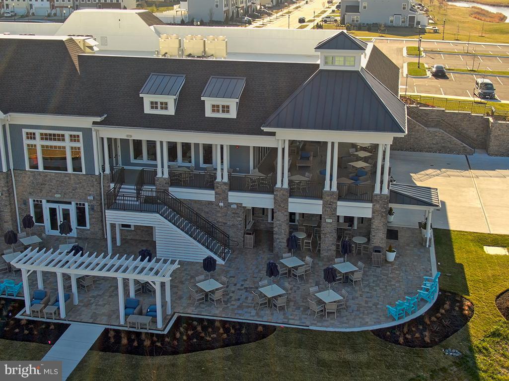 PLANTATION LAKES - Residential