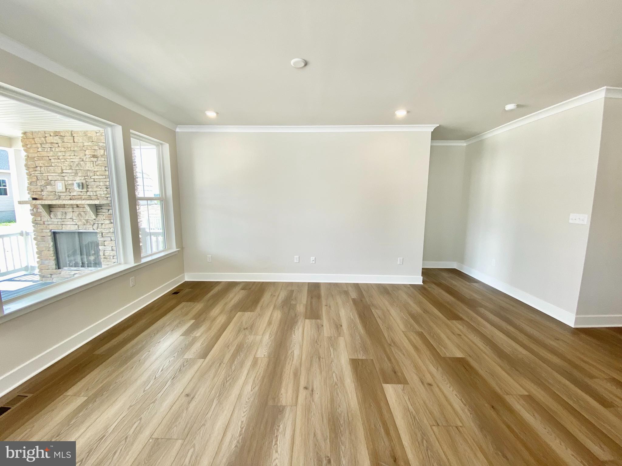 PLANTATION LAKES - Residential