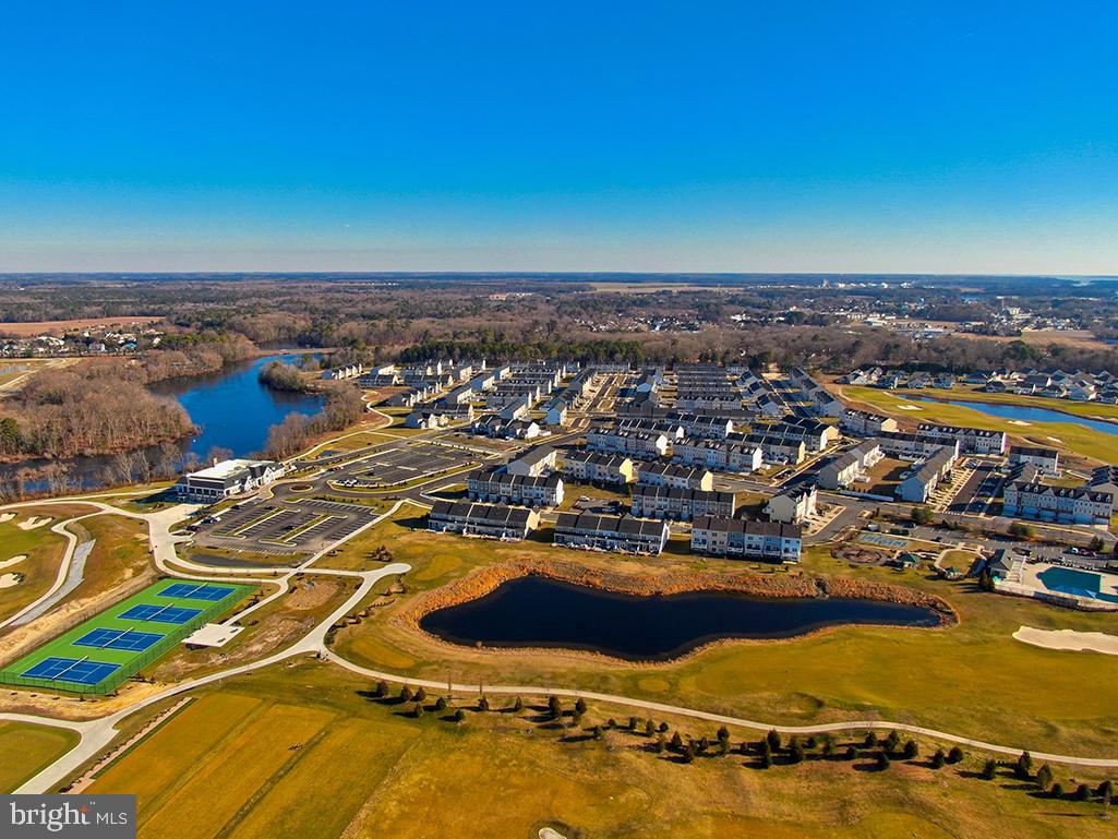 PLANTATION LAKES - Residential