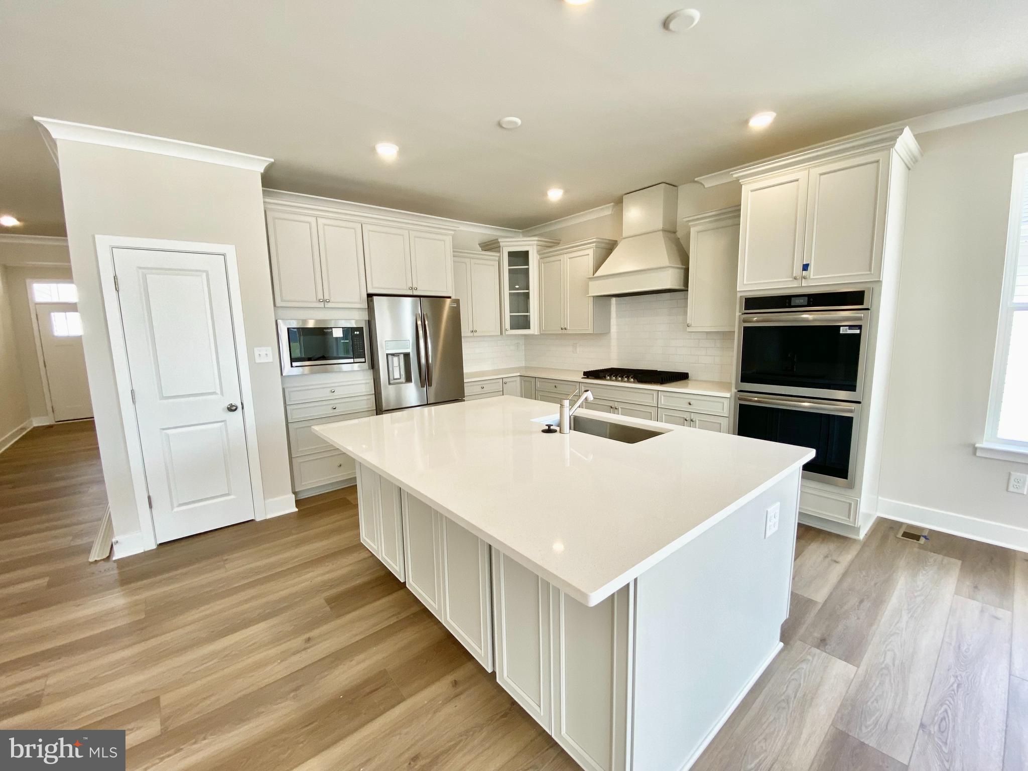 PLANTATION LAKES - Residential