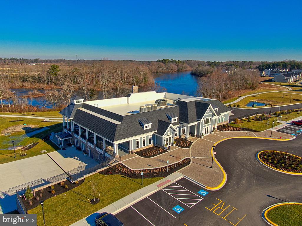 PLANTATION LAKES - Residential