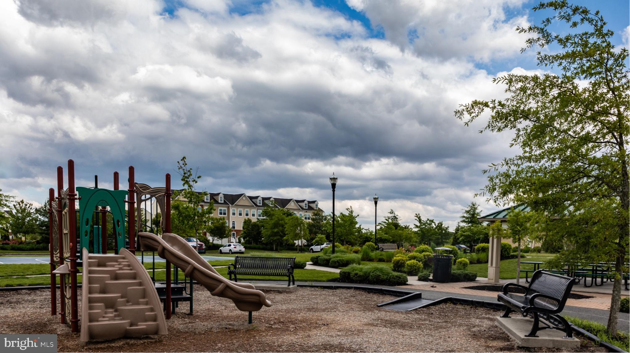 PLANTATION LAKES - Residential