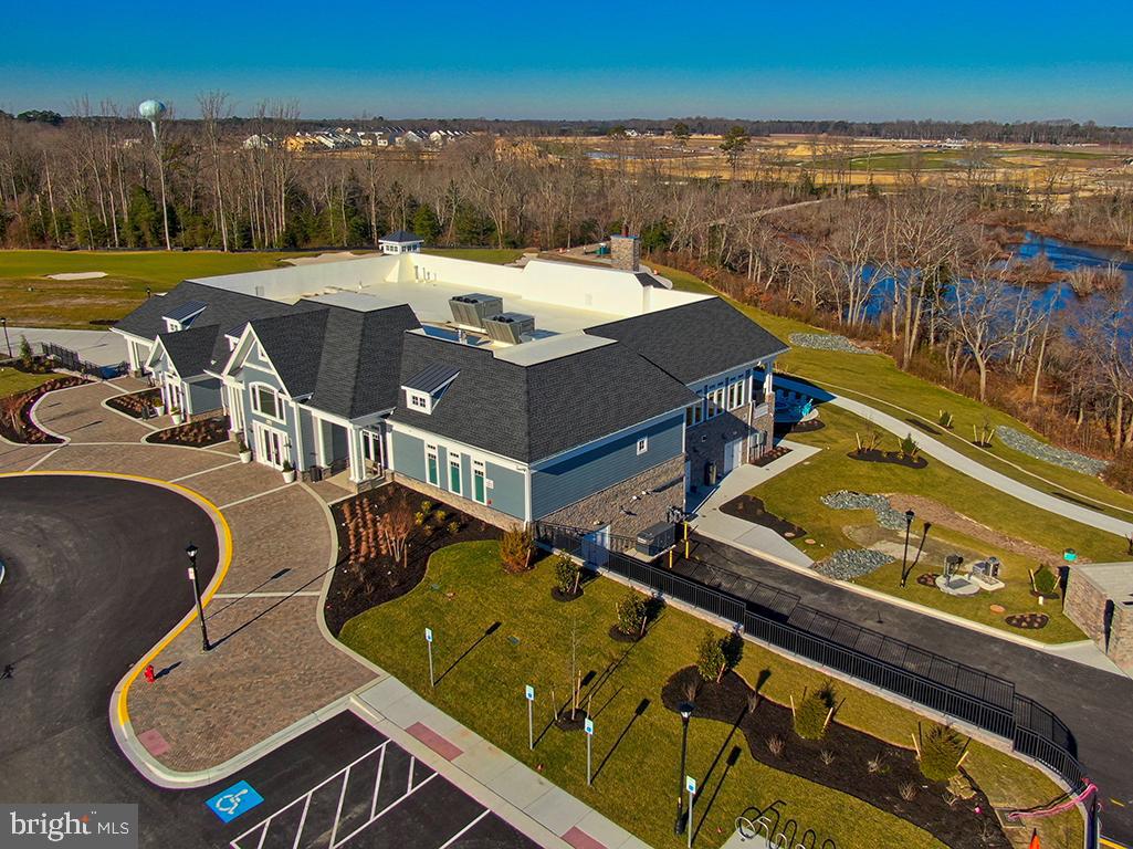 PLANTATION LAKES - Residential