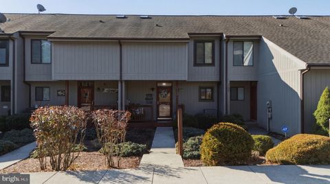 Townhouse For Sale - 164 Fishhook Lane<br/> Berkeley County, HEDGESVILLE, WV 25427