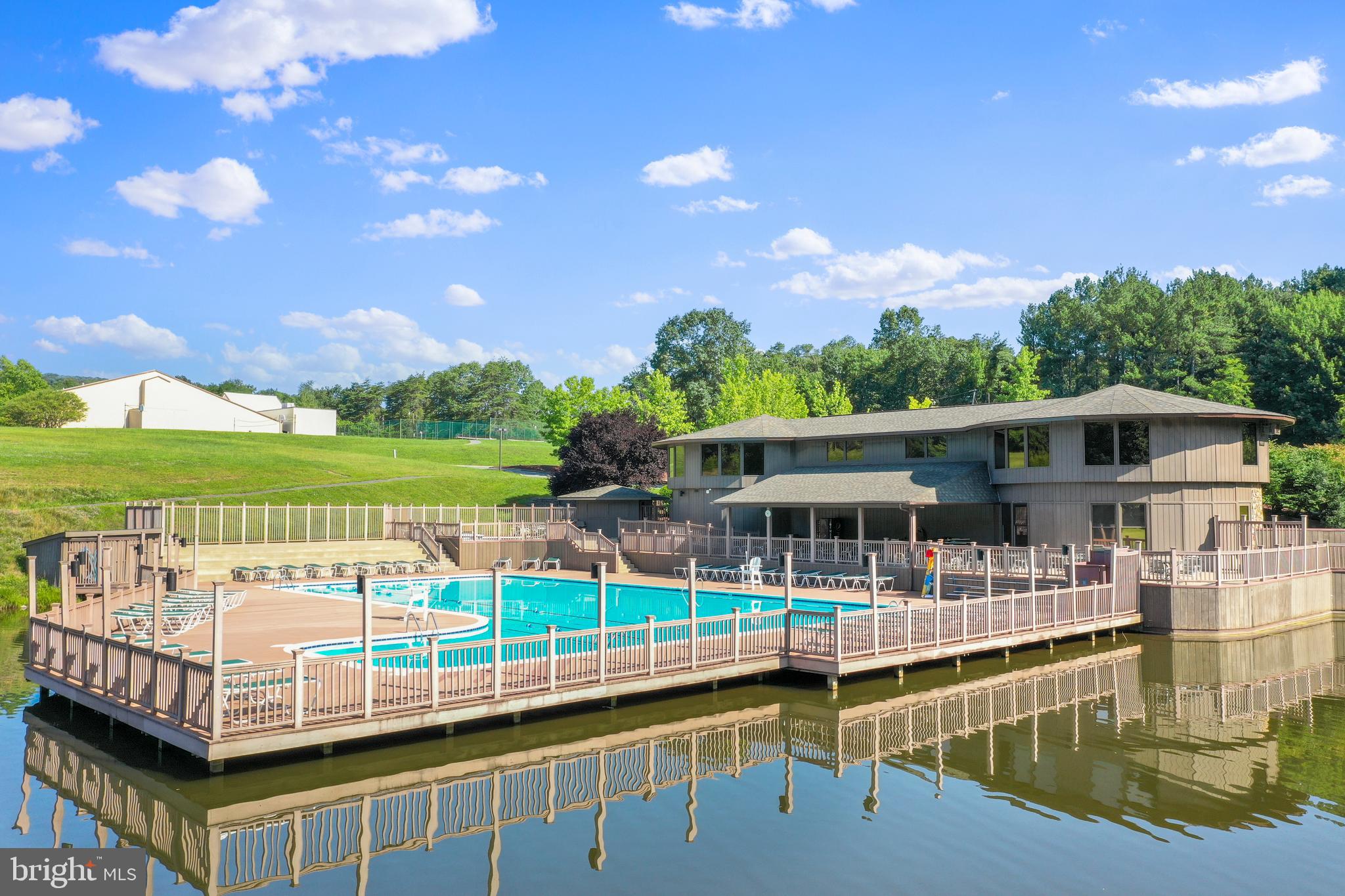 THE WOODS RESORT - Residential