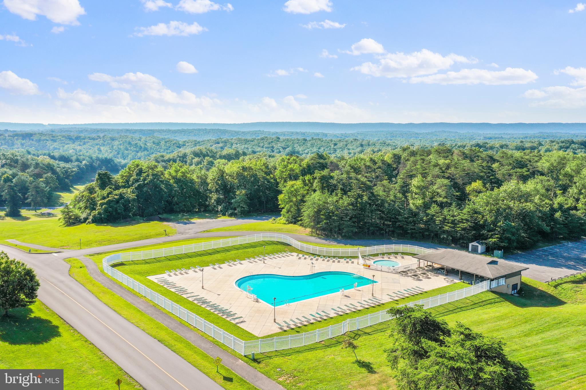 THE WOODS RESORT - Residential