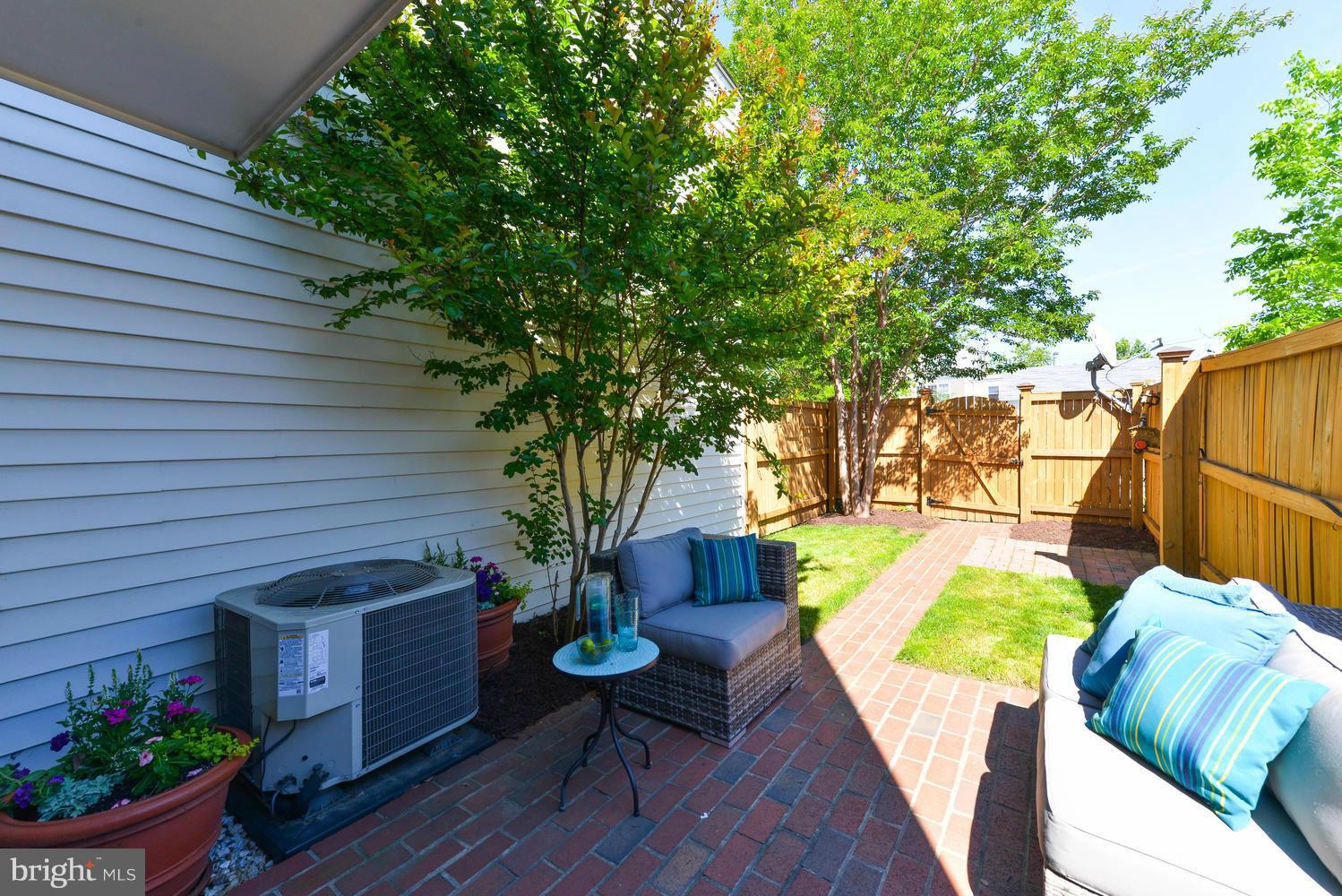 OLD TOWN - Residential