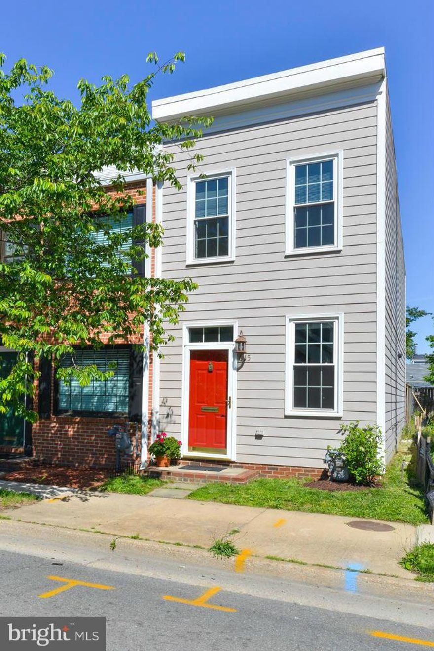 Beautiful home in Old Town! Only a few blocks from Braddock Metro, King St, steps to Starbucks, Pendleton Park, Mason Social, and more! This 2 BR/1.5 BA home has generously sized rooms, HW floors on the main, new carpet upstairs, an updated eat-in kitchen and beautiful patio with a fenced yard perfect for entertaining. Recent upgrades include new roof, w/d, AC, tankless H2O & paint!