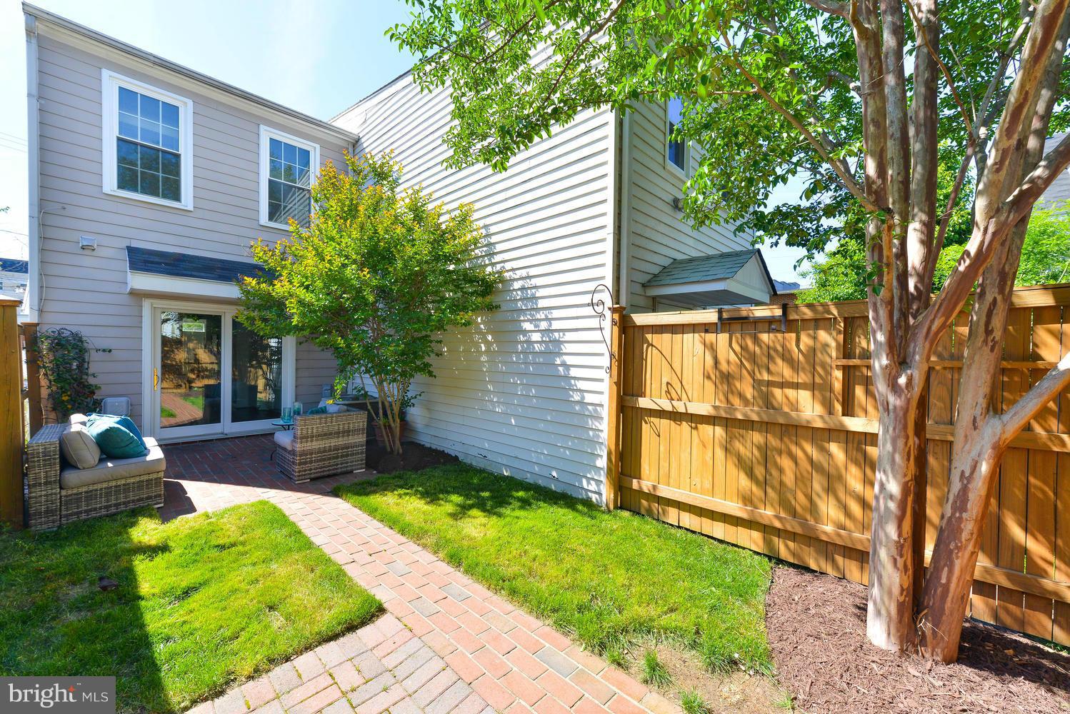 OLD TOWN - Residential