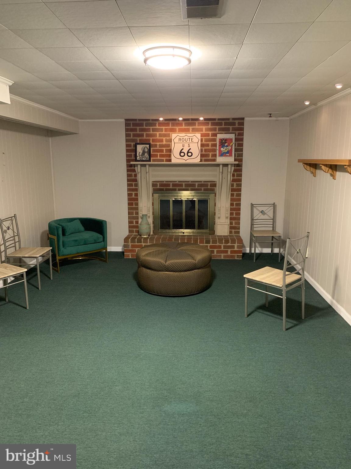 GREENTOP MANOR - Residential