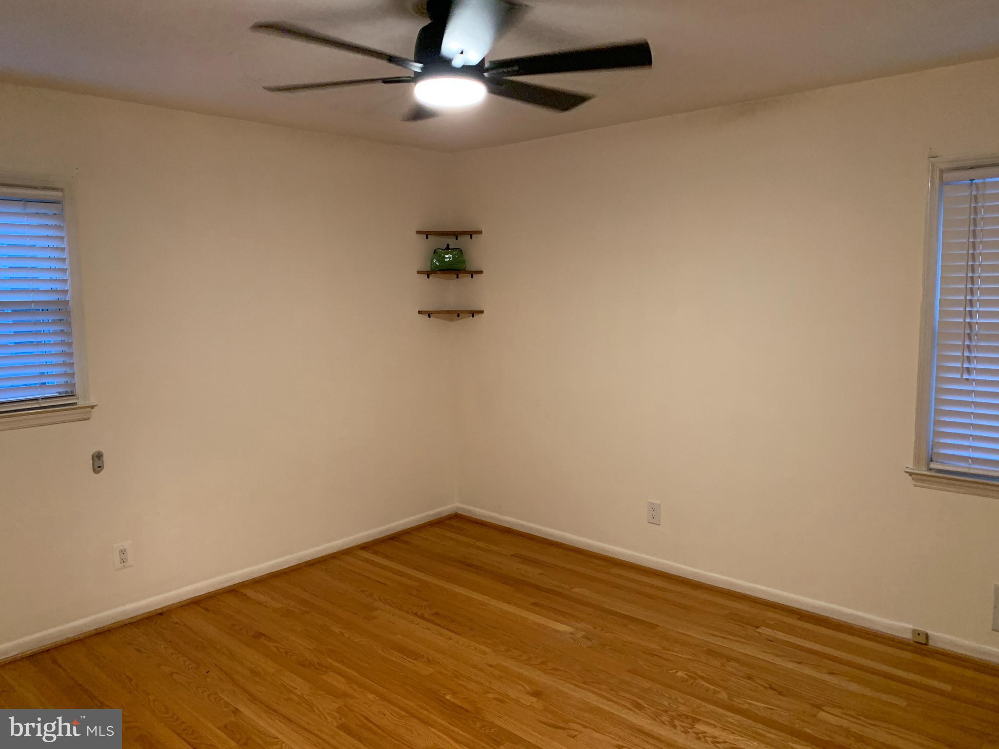 GREENTOP MANOR - Residential