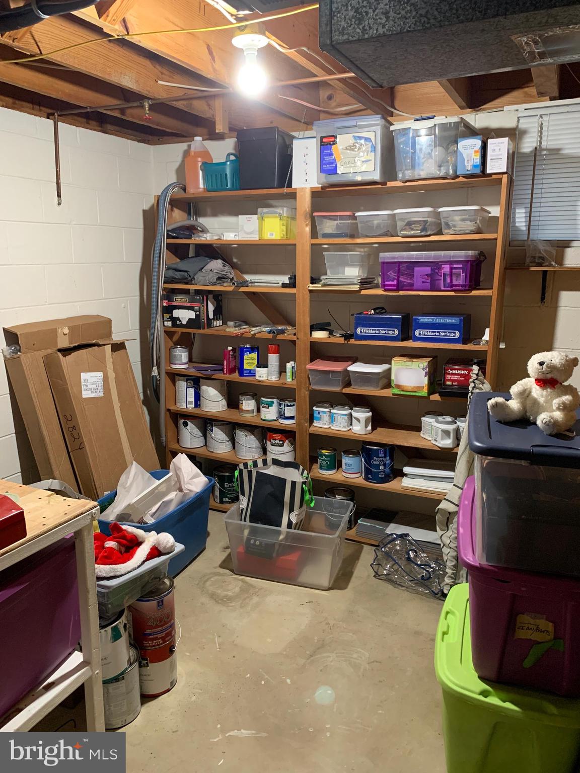 GREENTOP MANOR - Residential