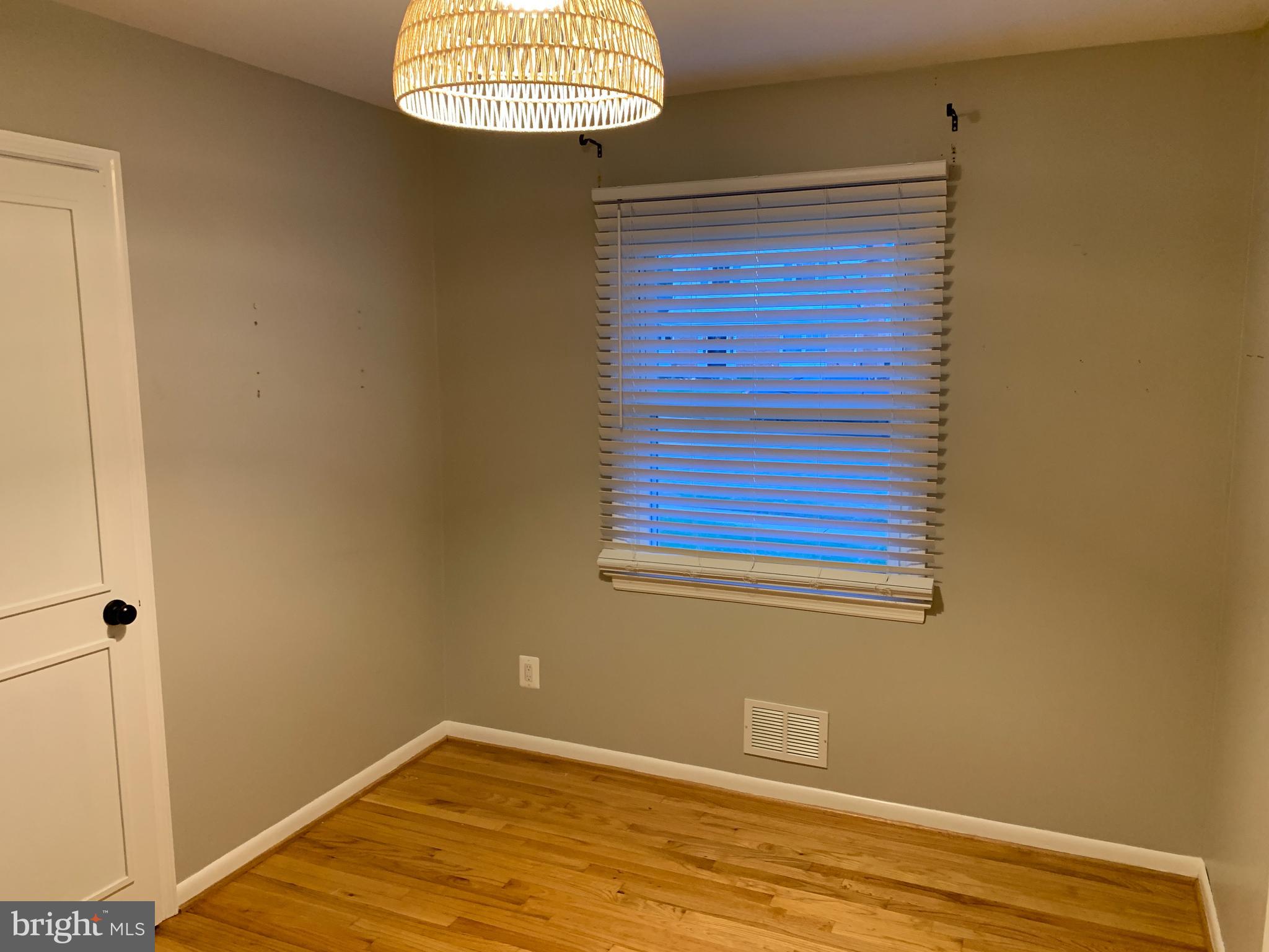 GREENTOP MANOR - Residential