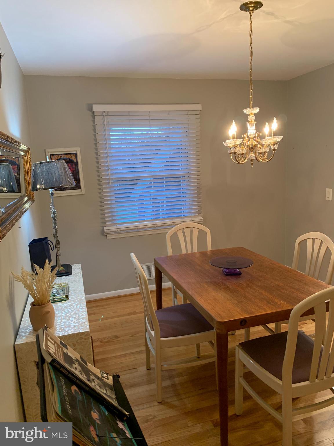 GREENTOP MANOR - Residential