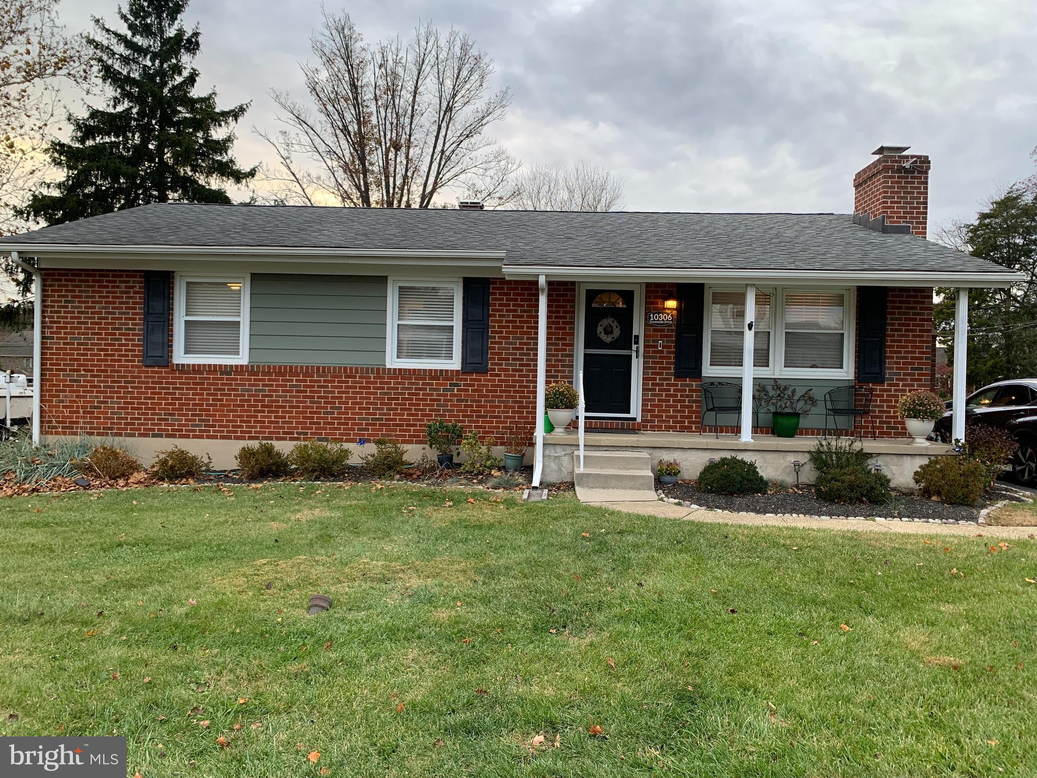 GREENTOP MANOR - Residential