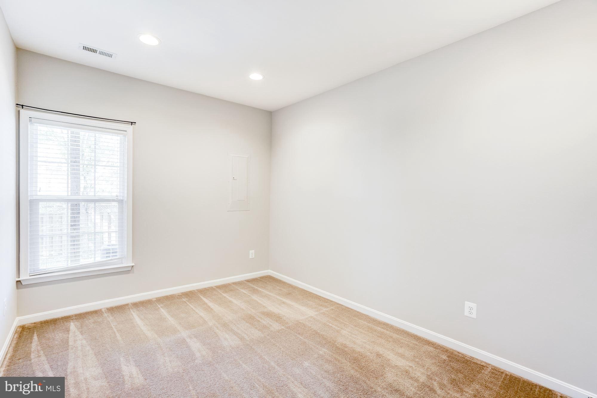 STONE RIDGE SOUTH - Residential Lease