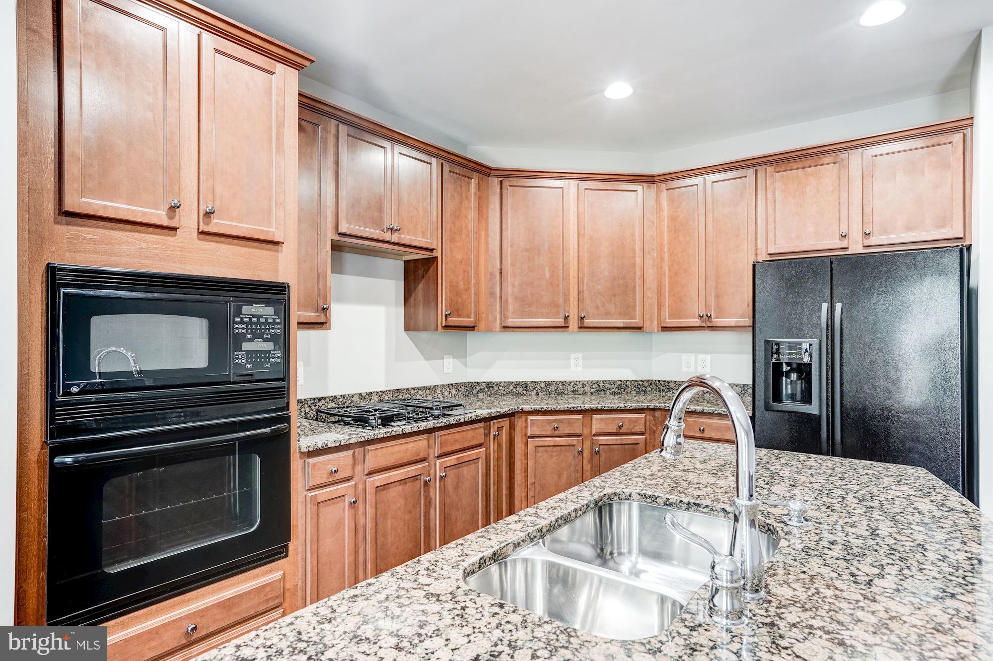 STONE RIDGE SOUTH - Residential Lease