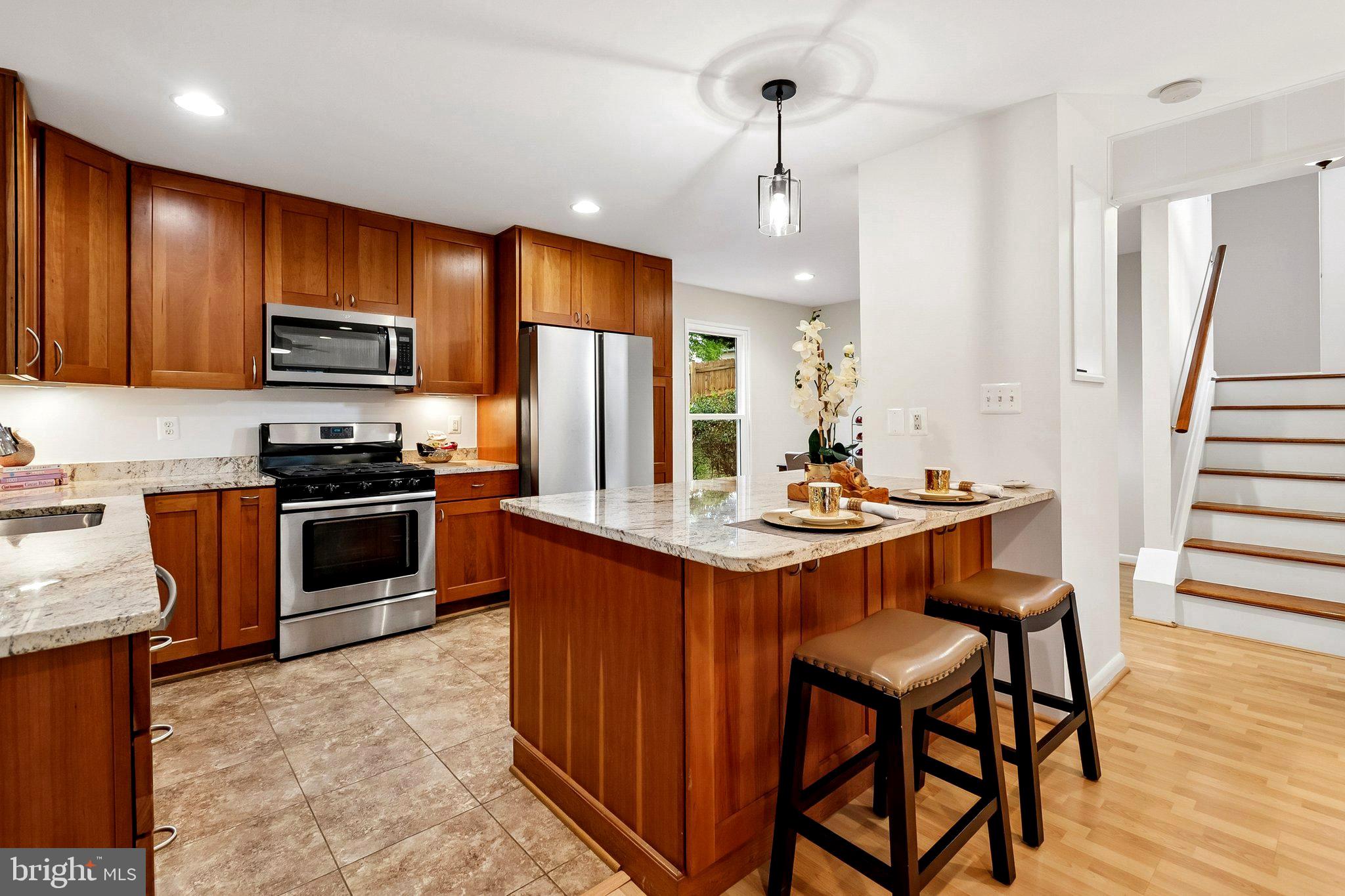 4106 HAMLIN