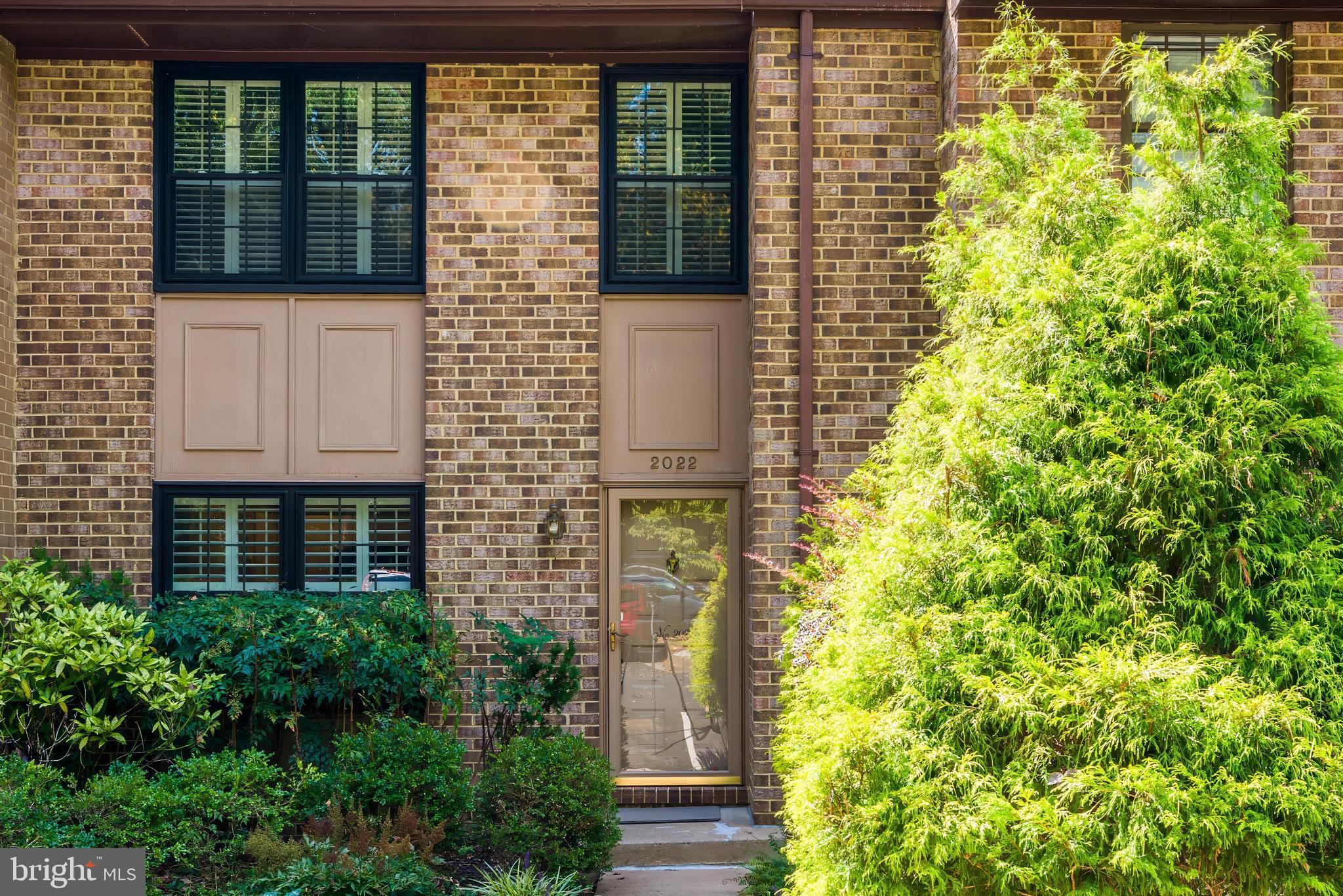 2022 HEADLANDS CIRCLE