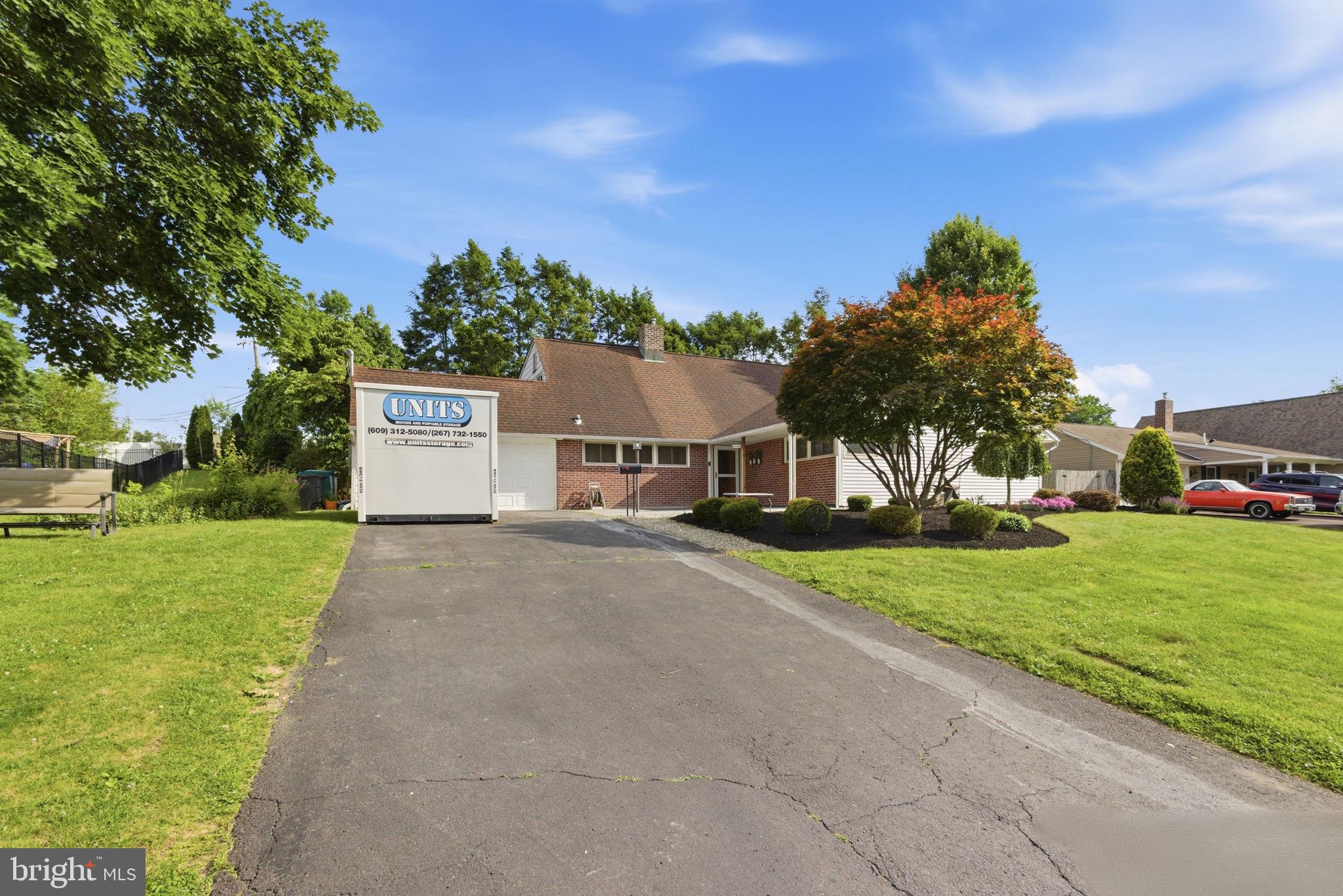 78 FORSYTHIA DRIVE N