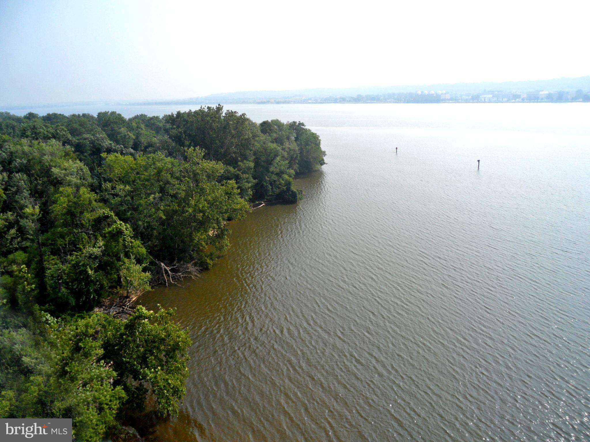 MARINA TOWERS - Residential Lease