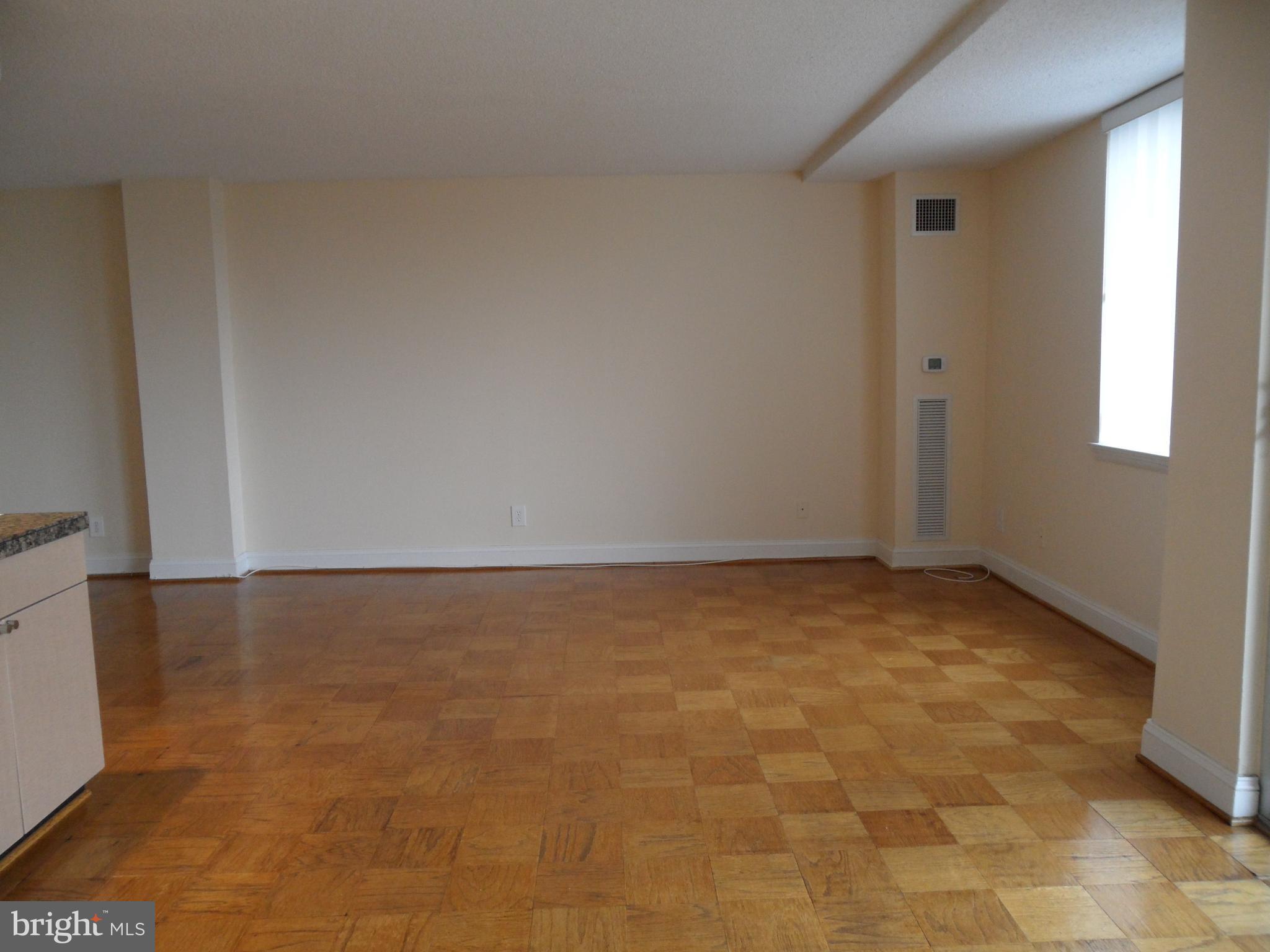 MARINA TOWERS - Residential Lease