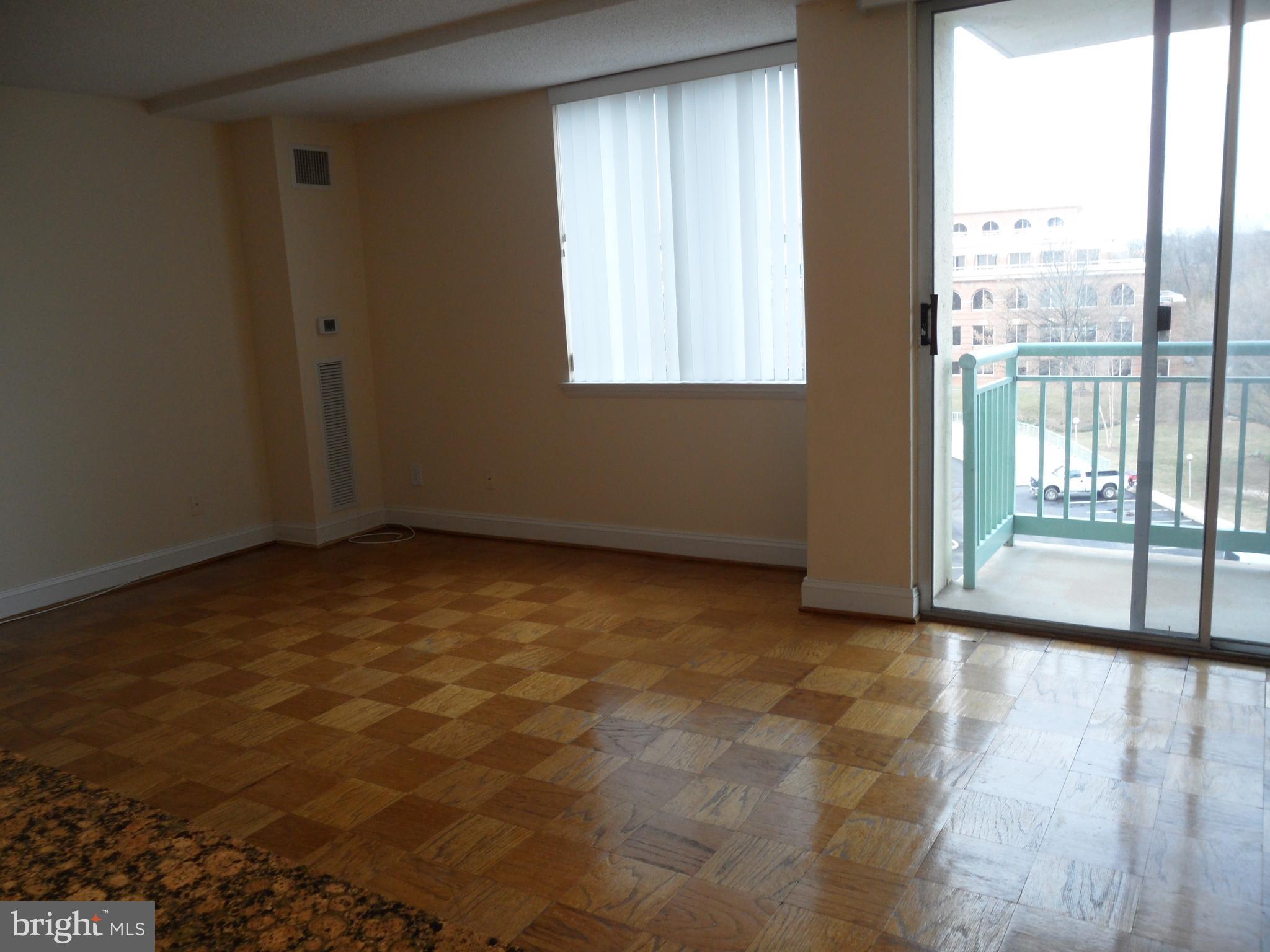 MARINA TOWERS - Residential Lease