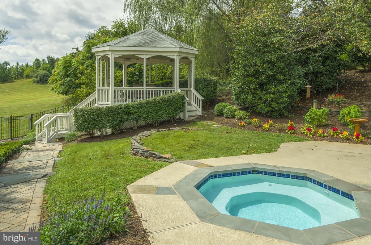 BIG SPRING FARM - Farm