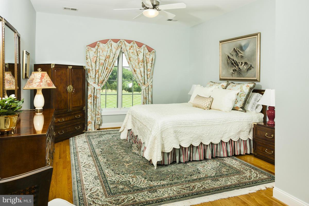 BIG SPRING FARM - Farm