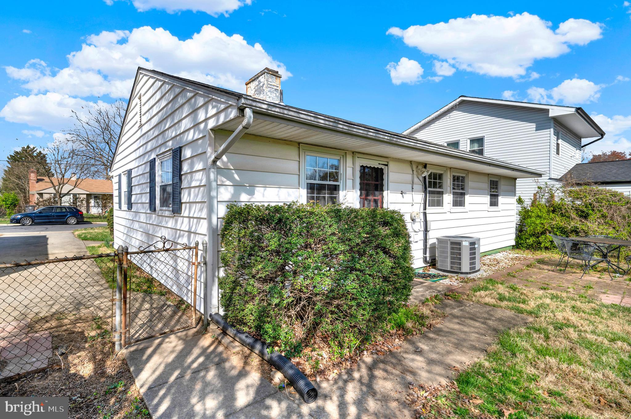 ROCKLAND - Residential