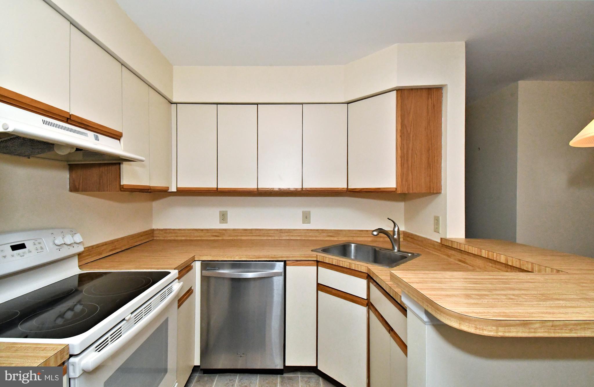 MONTGOMERY BROOKE - Residential