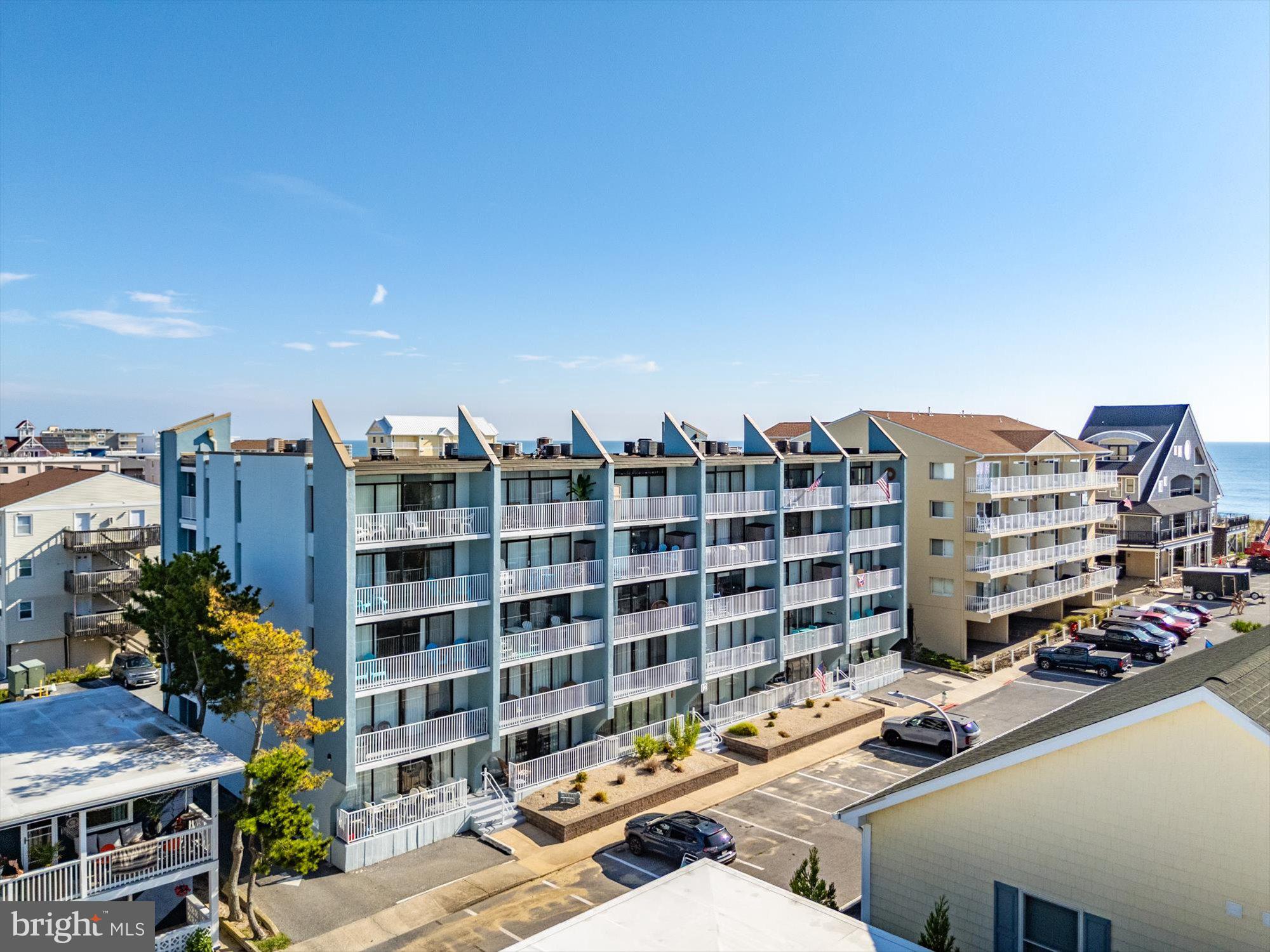 12 42ND STREET 506