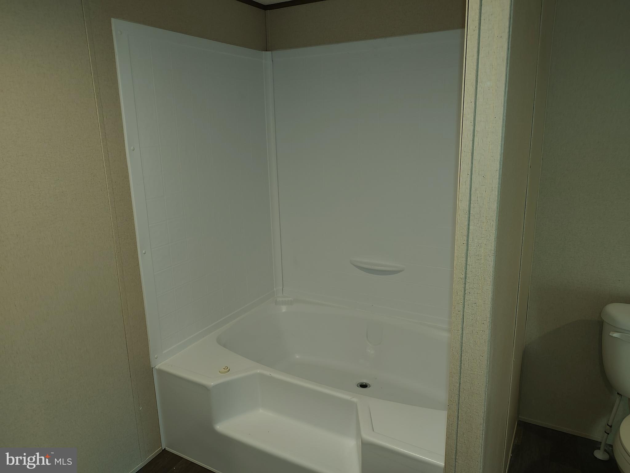 RIDGEWOOD MHP - Residential