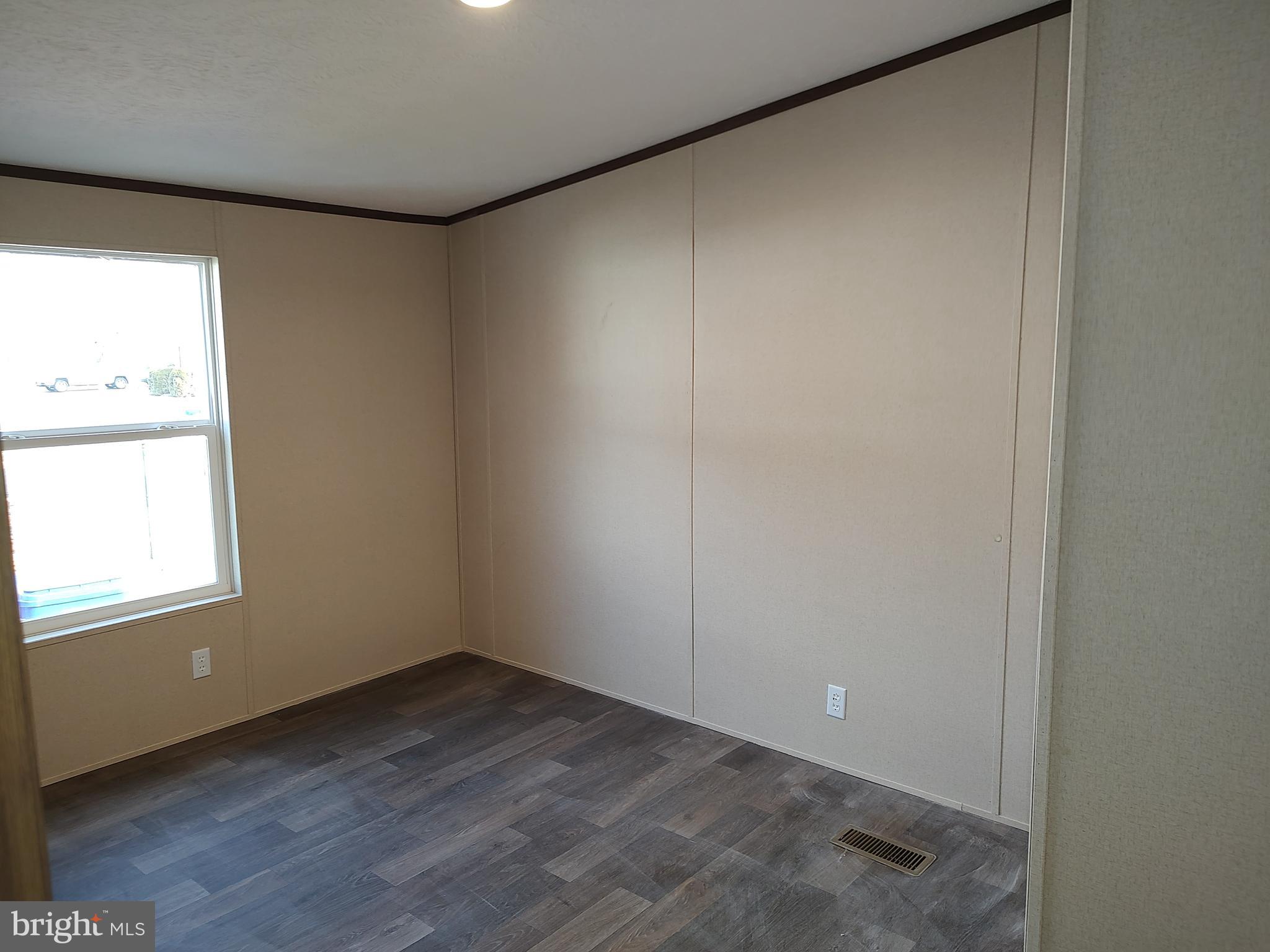 RIDGEWOOD MHP - Residential