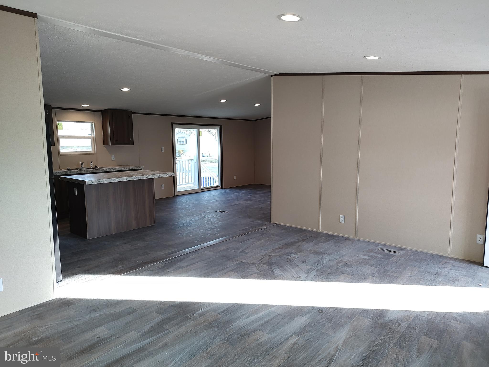 RIDGEWOOD MHP - Residential