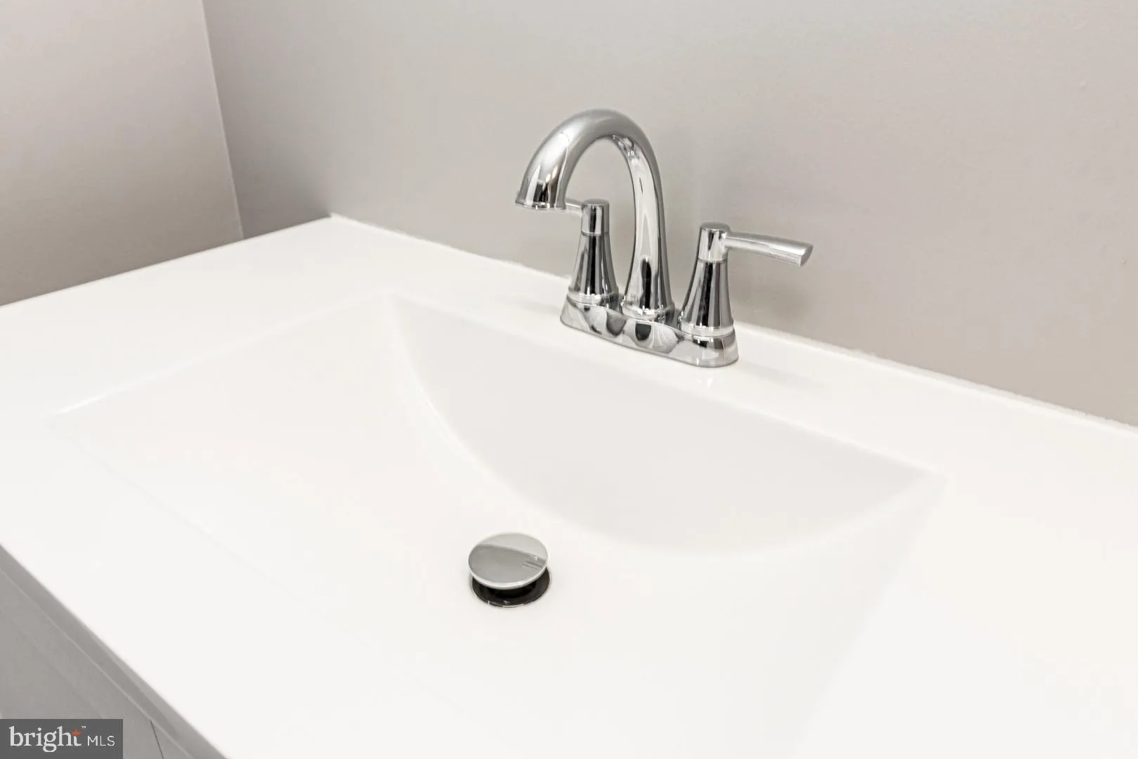 West Deptford, New Jersey 08086, United States, 3 Bedrooms Bedrooms, ,1 BathroomBathrooms,Residential,Pending,15667