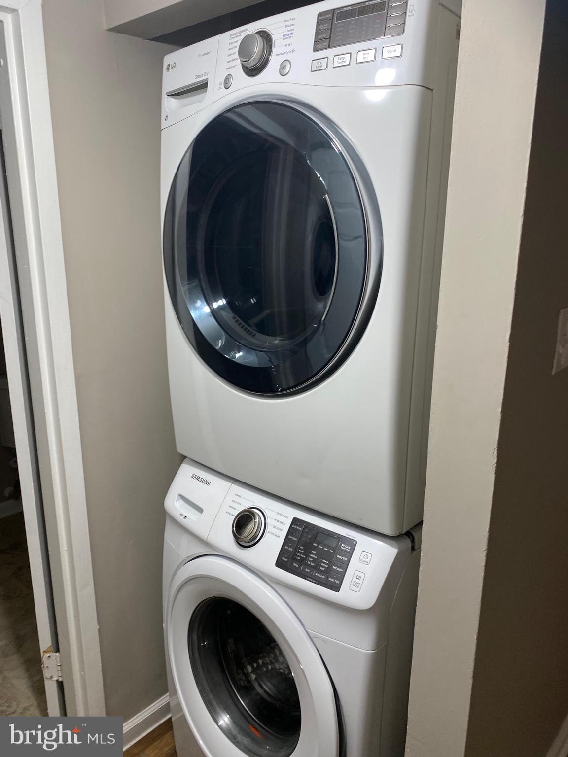 TREETOP - Residential Lease