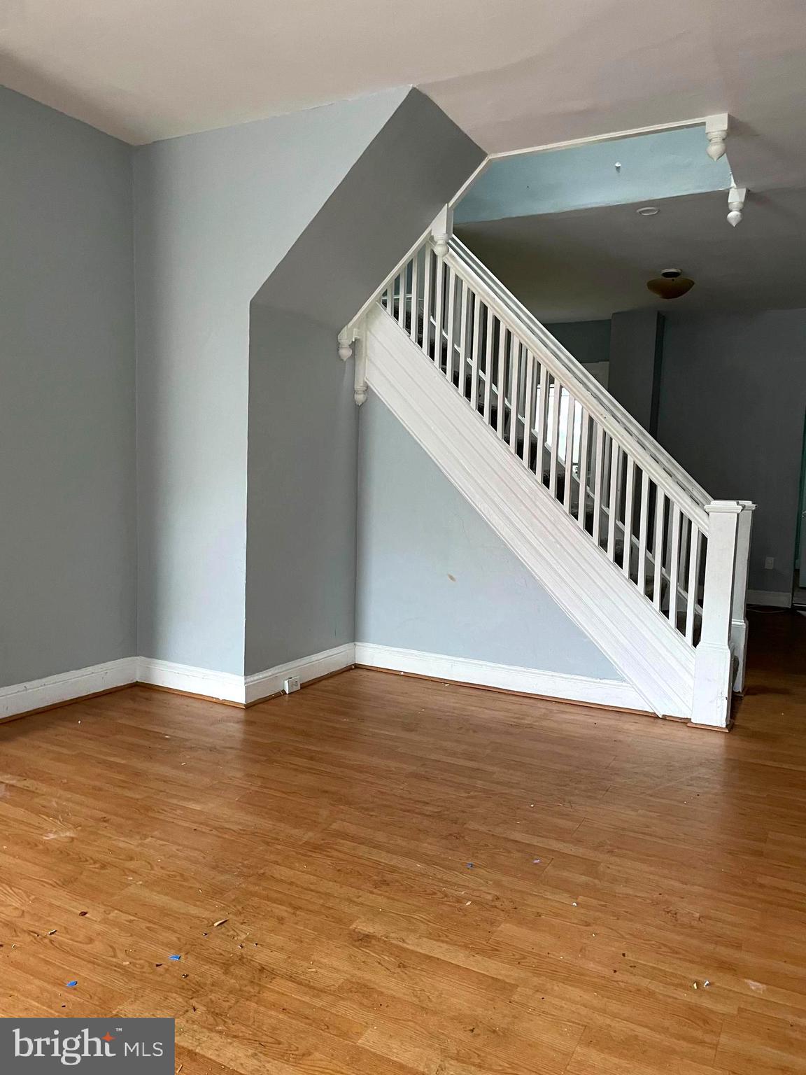 BROADWAY EAST - Residential