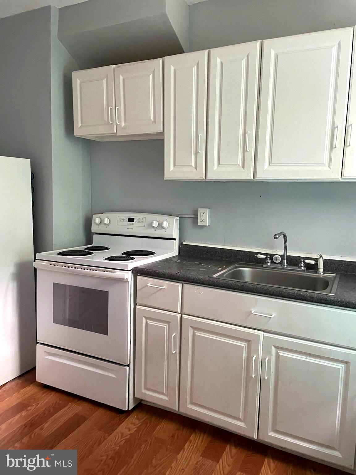 BROADWAY EAST - Residential