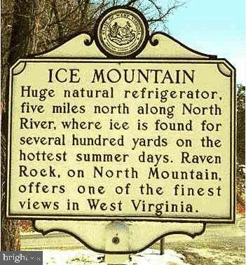 PAULS WOODS - Residential