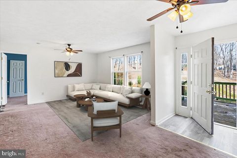 Photo of 1345 Pauls Woods Road, DELRAY, WV 26714 (MLS # WVHS2007106)