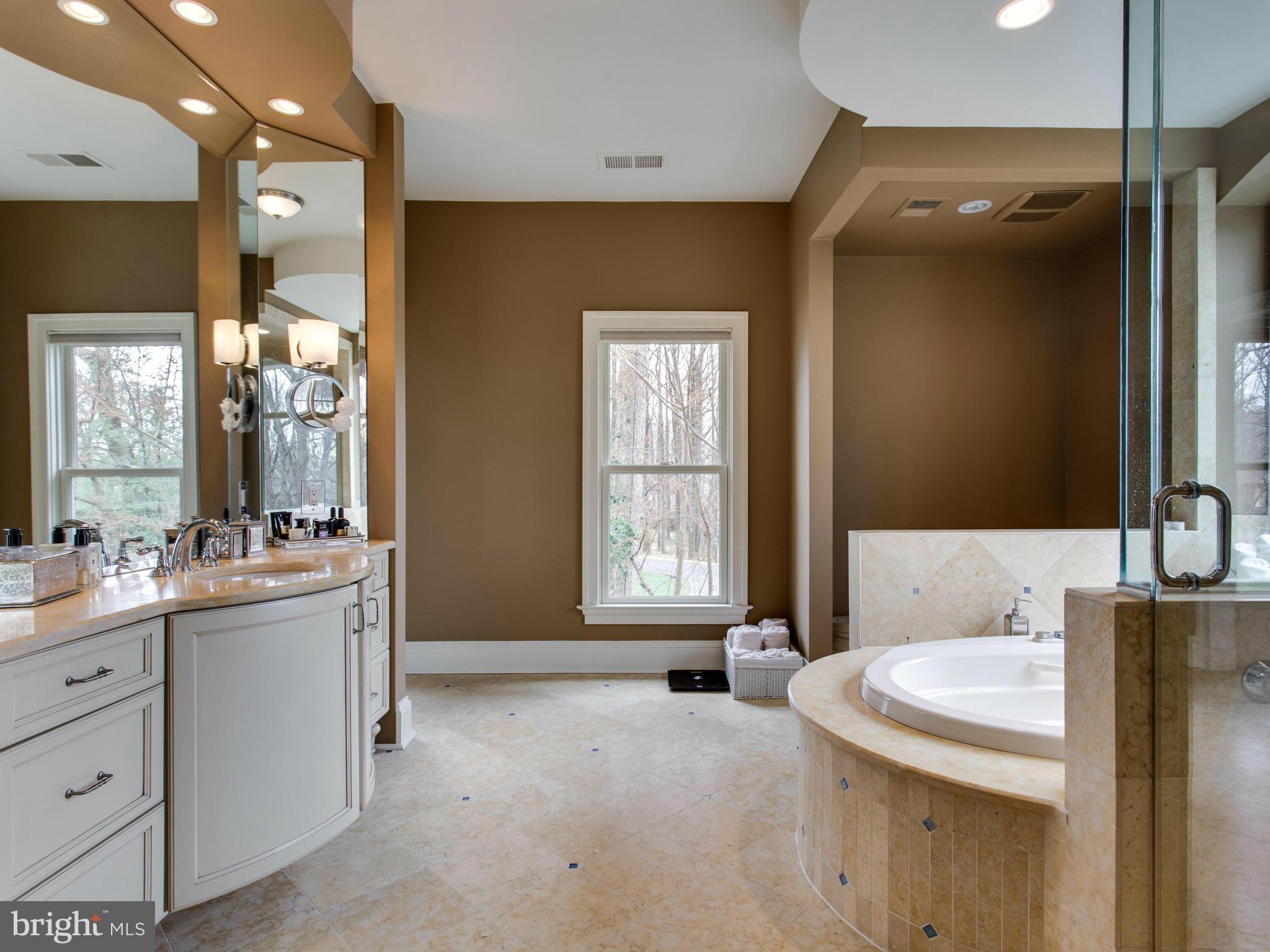 WINDY HILL - Residential