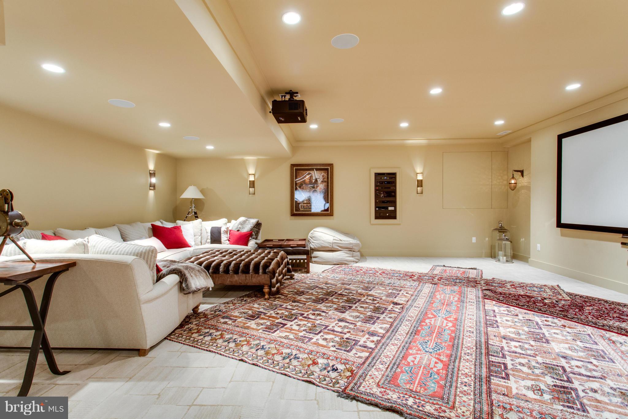 WINDY HILL - Residential