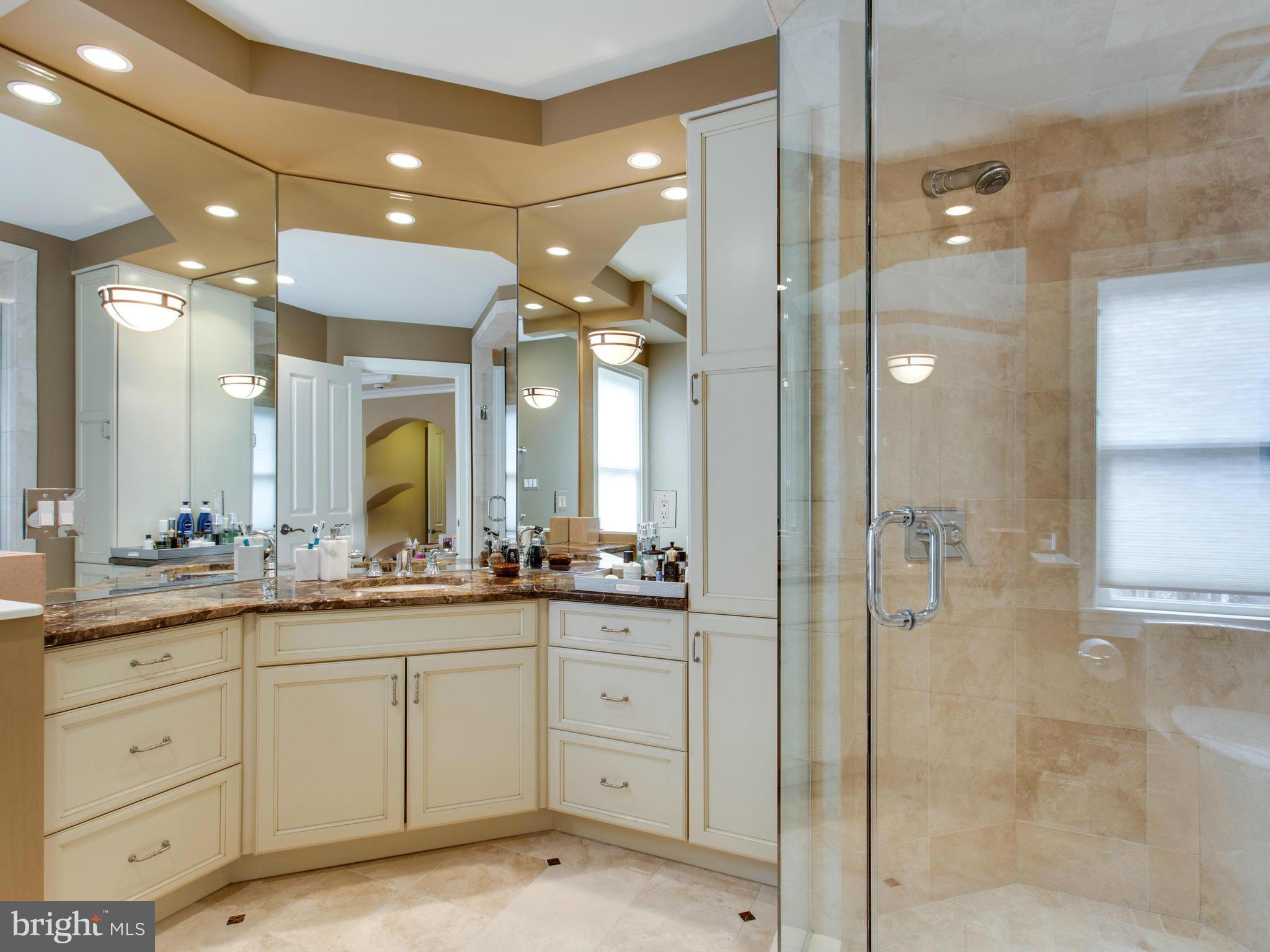 WINDY HILL - Residential